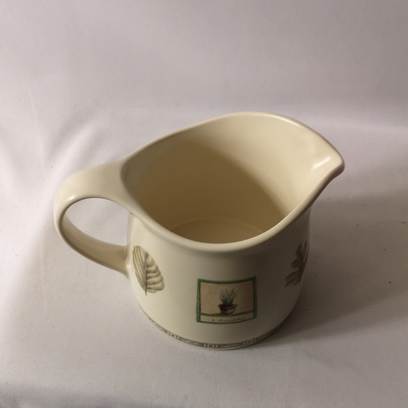 Large Pfaltzgraff Portfolio Sauce Pitcher with Handle, Naturewood, Made in US - Picture 4 of 5